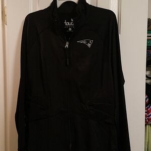 NWT NE Patriots Active performance jacket- Large (MBR)